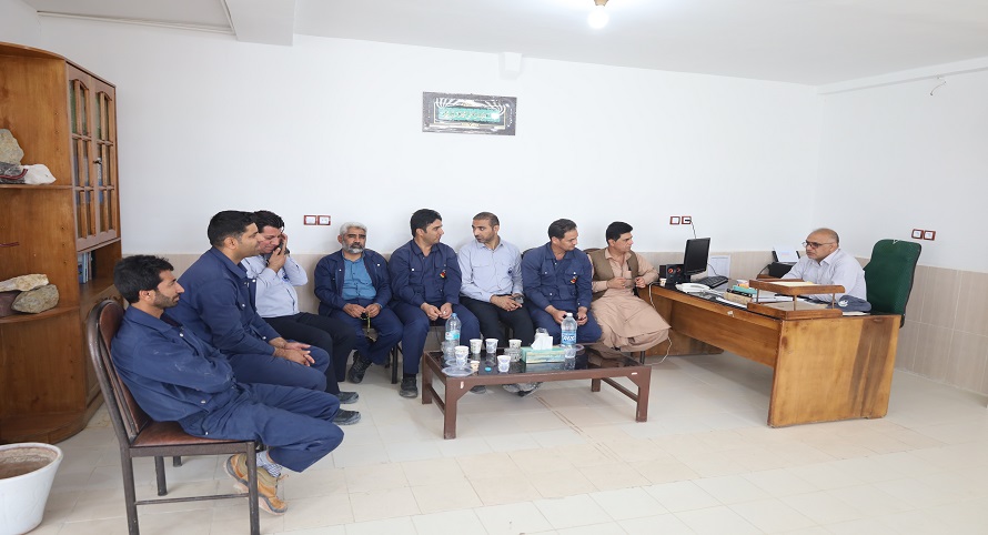 AzwCmsCore.Extend.Fields.StringField