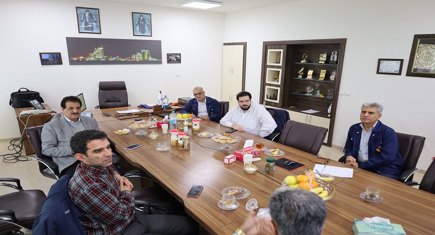 AzwCmsCore.Extend.Fields.StringField